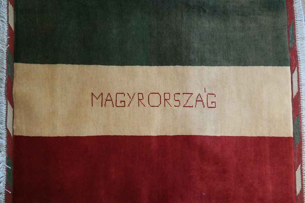Magyar zászlós gyapjú szőnyeg - Image 2