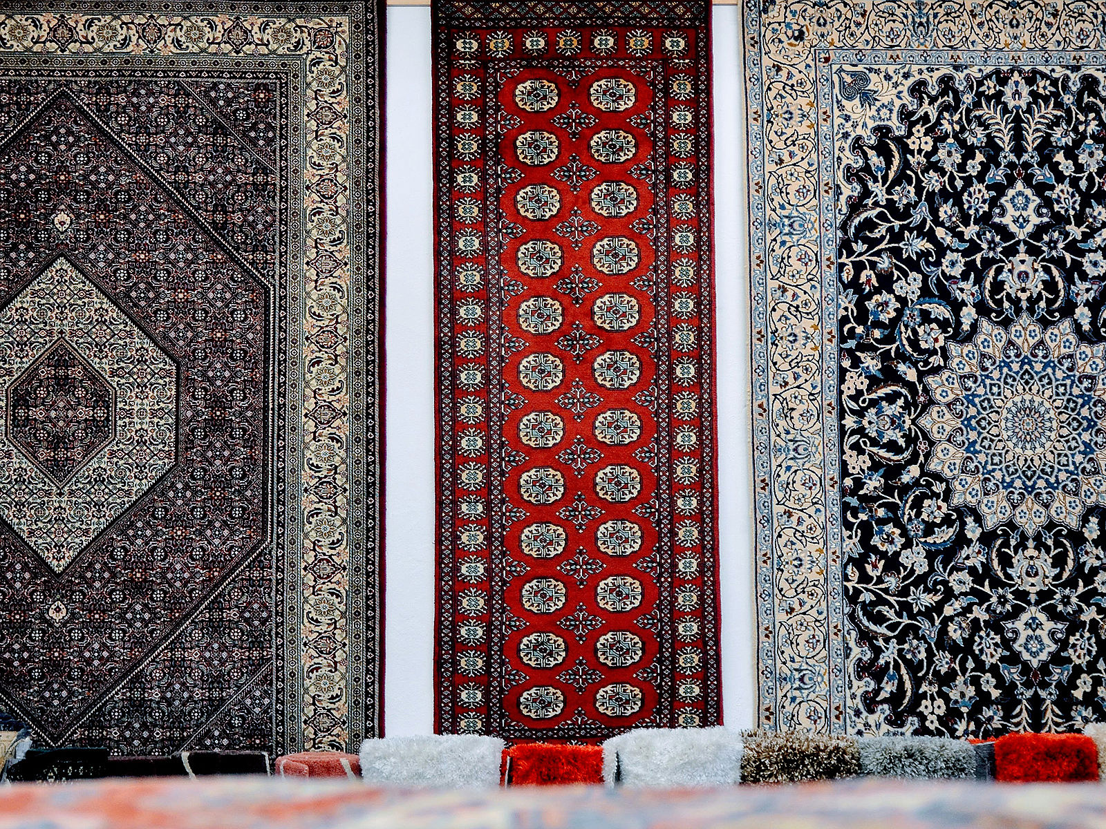 prague ariana carpets 3-resize_ariana-carpets-persian-carpets