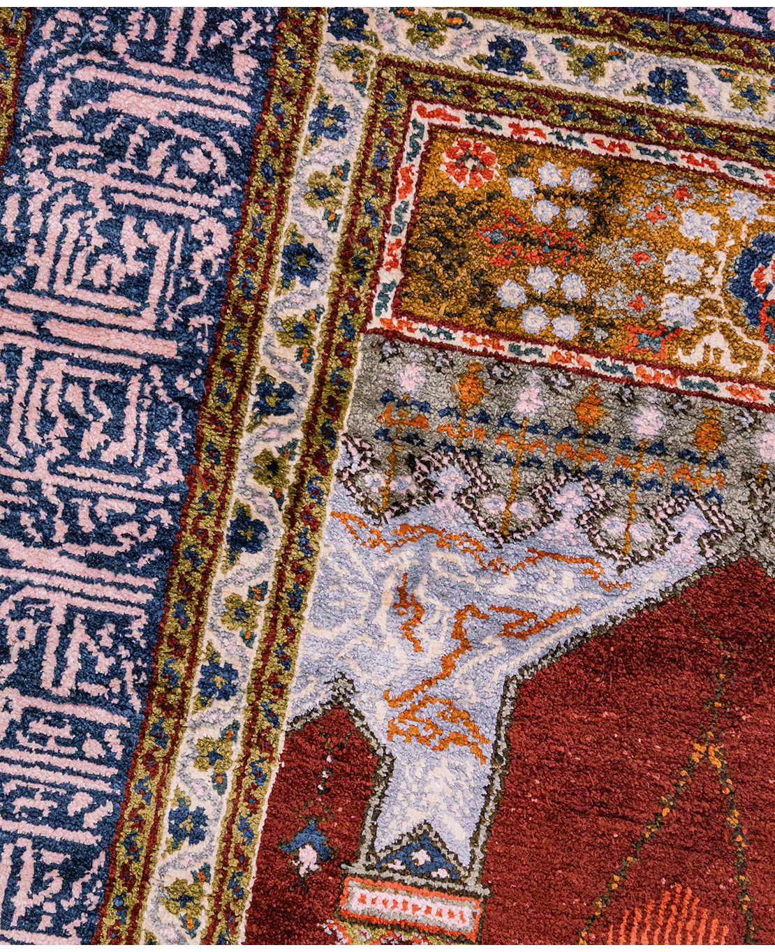Turkish Kayseri hand-knotted silk rug - Image 3