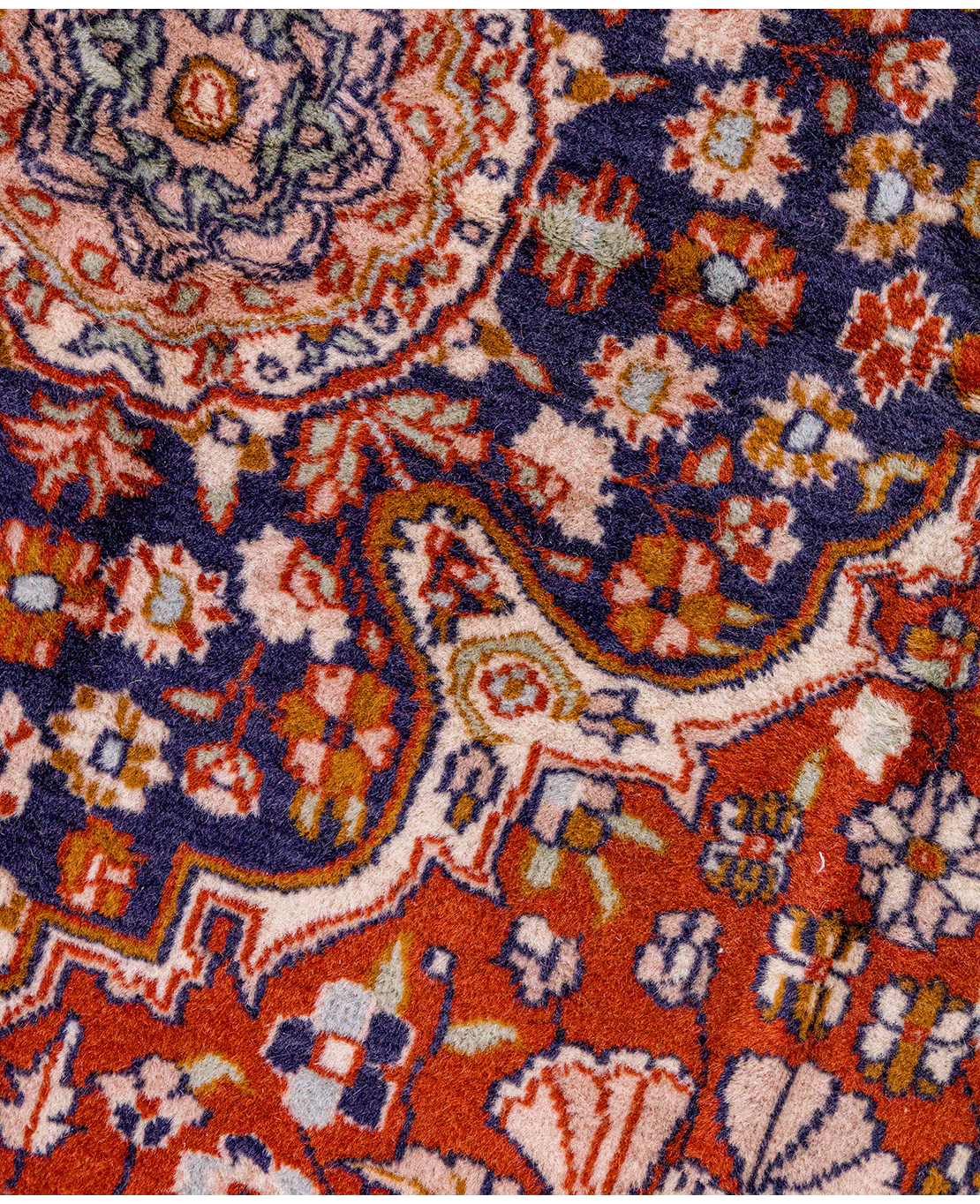 Pakistani Keshan hand-knotted wool rug - Image 3