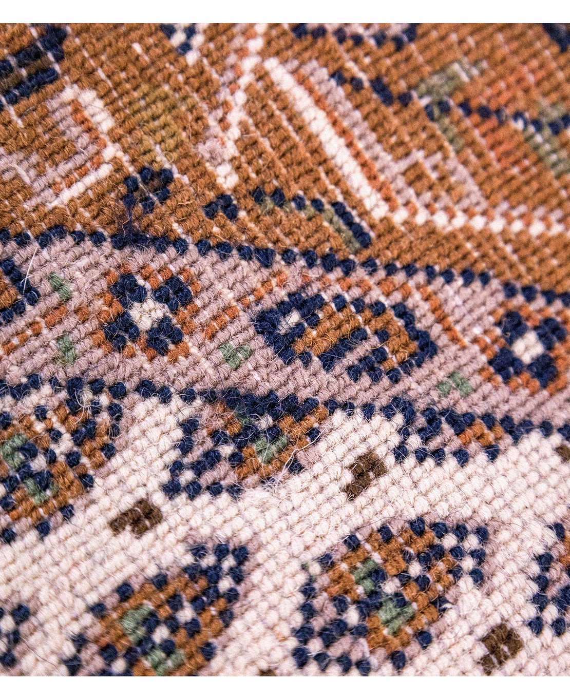 Iranian mahi-pattern handmade wool round rug - Image 5