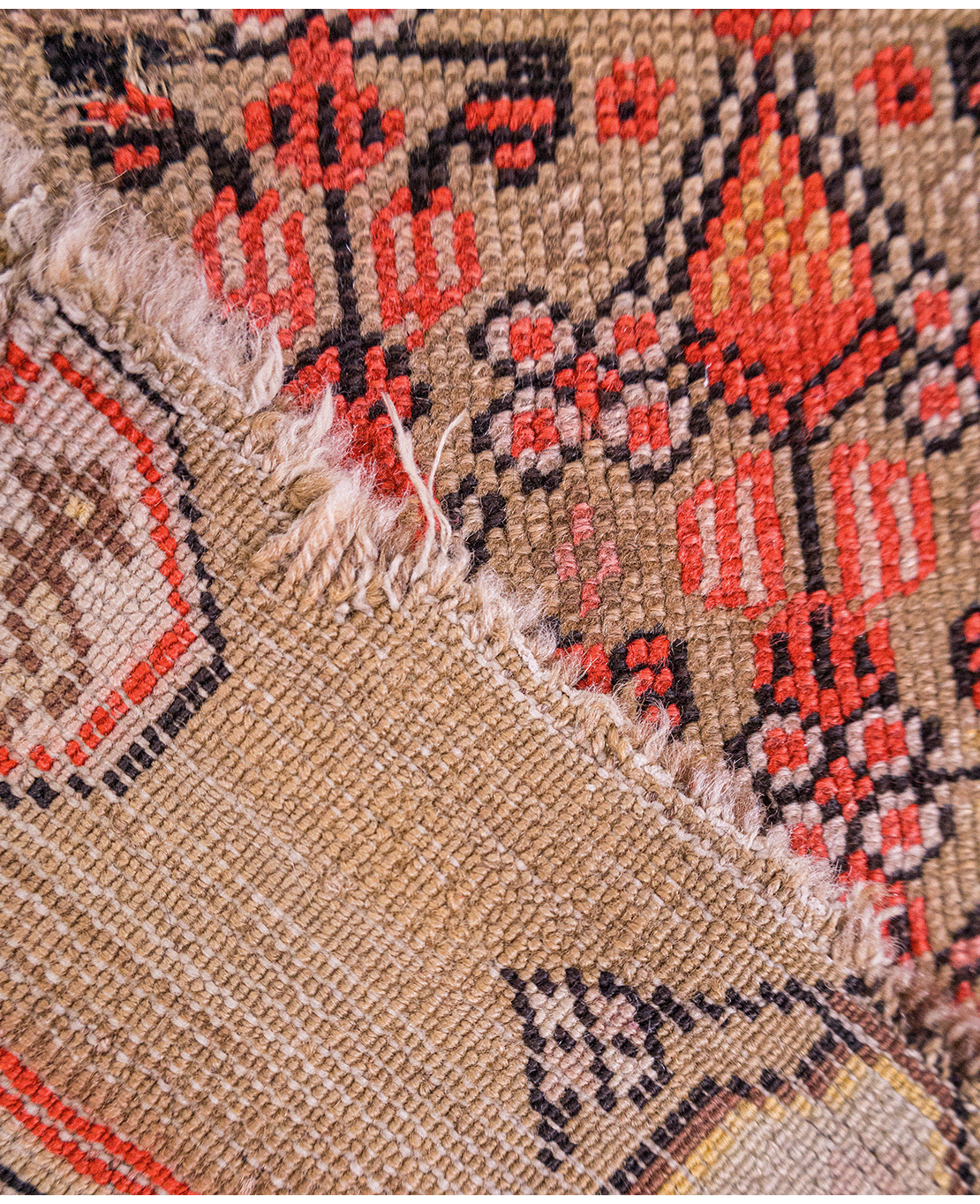 Kurd Hand-Knotted Wool Carpet - Image 5