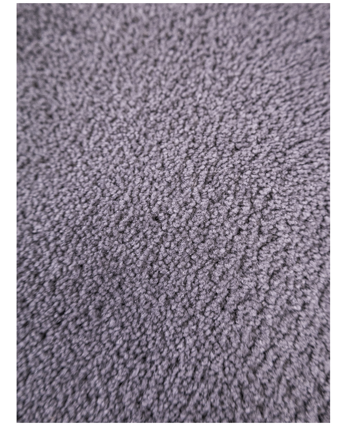 Plain machine-made rug - Image 3