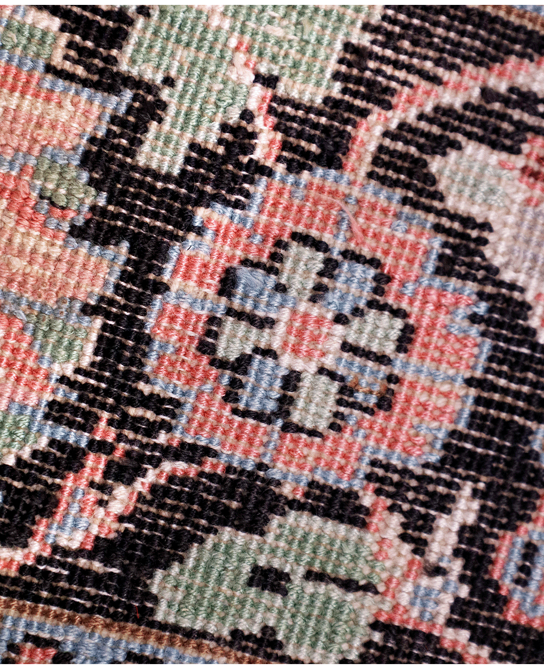 Indian Kashmiri handmade silk rug - Image 6