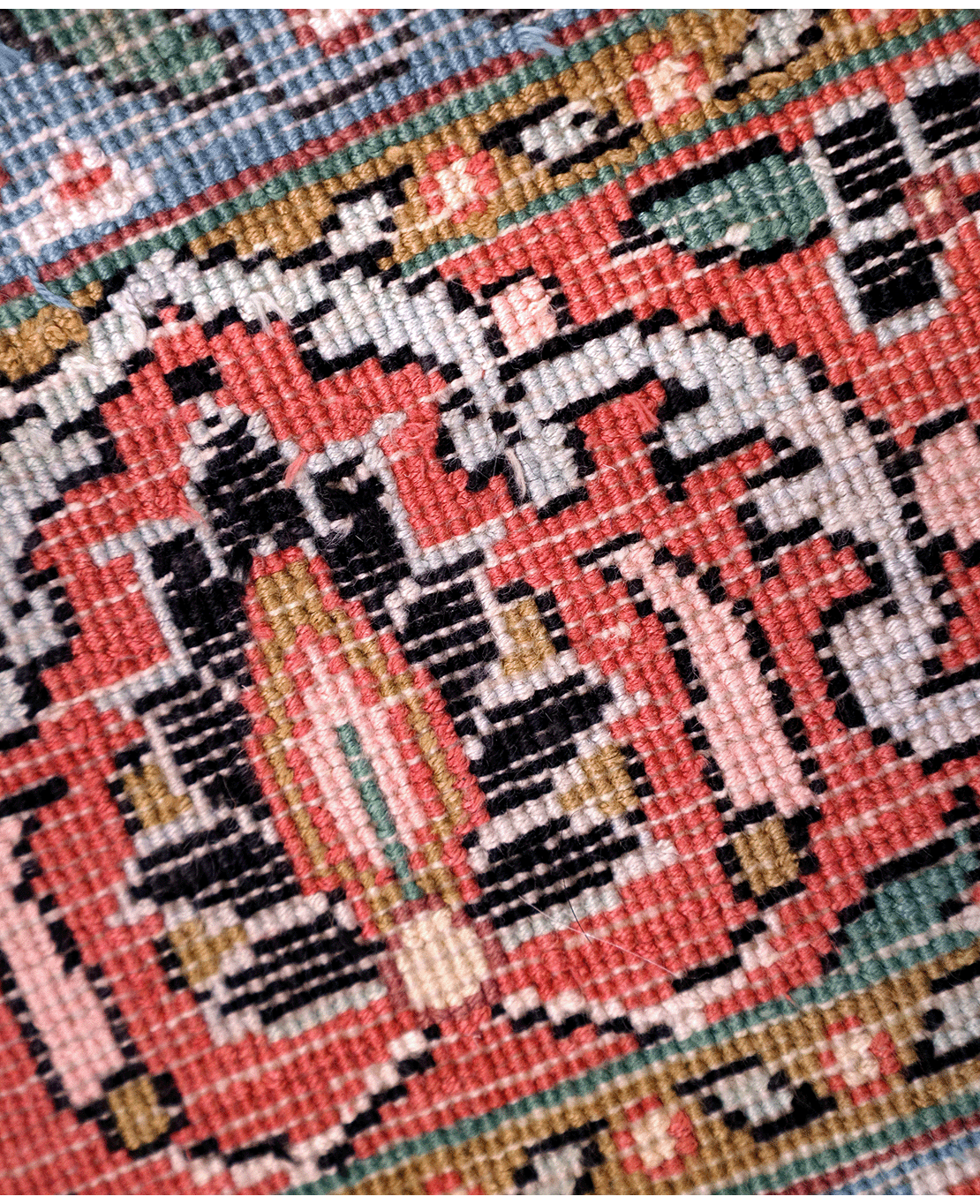 Indian Kashmiri handmade silk rug - Image 5