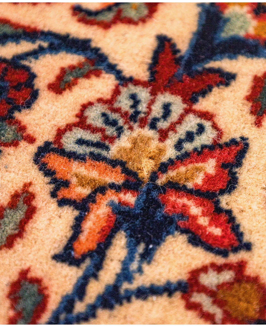 Iranian Tabriz hand-knotted wool rug - Image 4