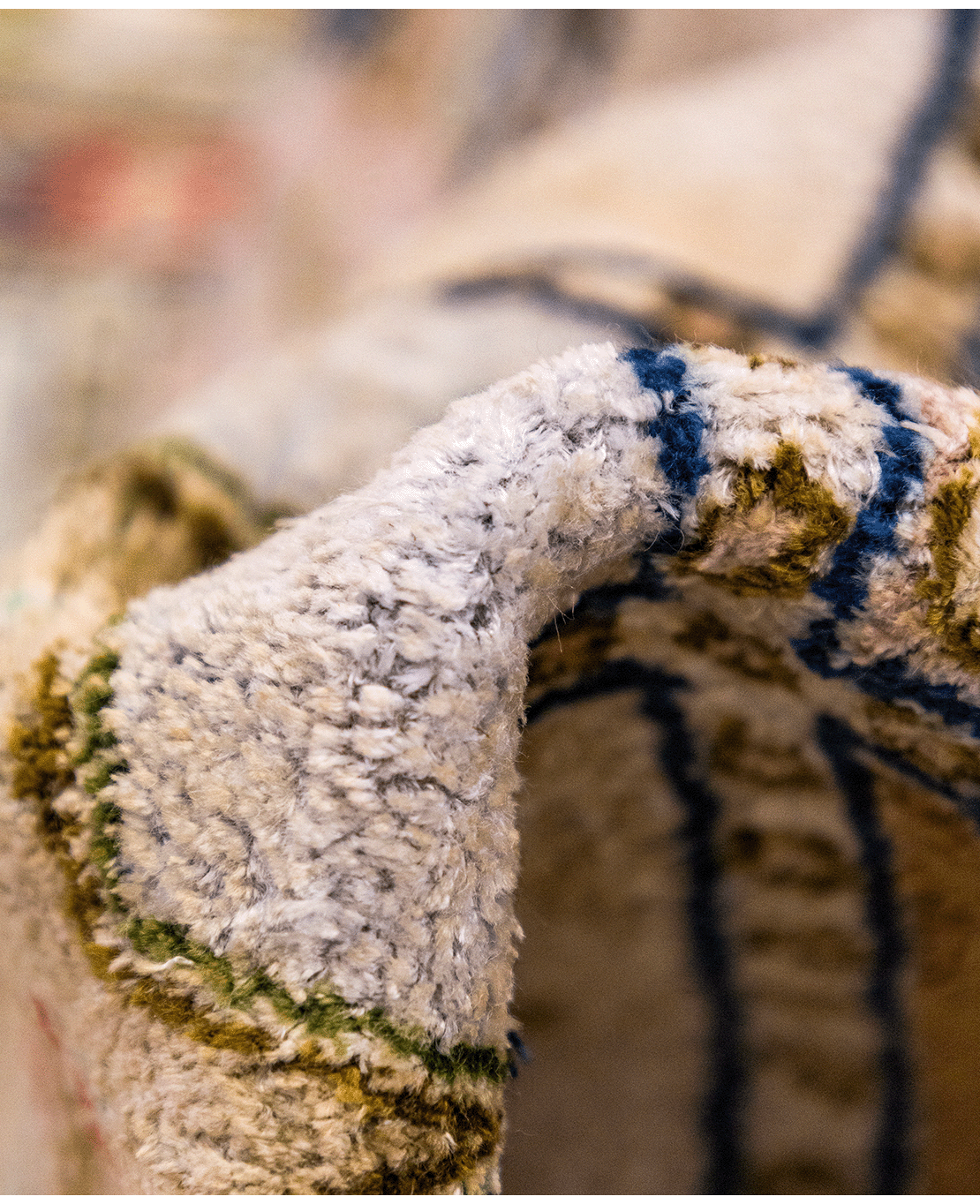 Indian Kashmiri handmade silk rug - Image 6
