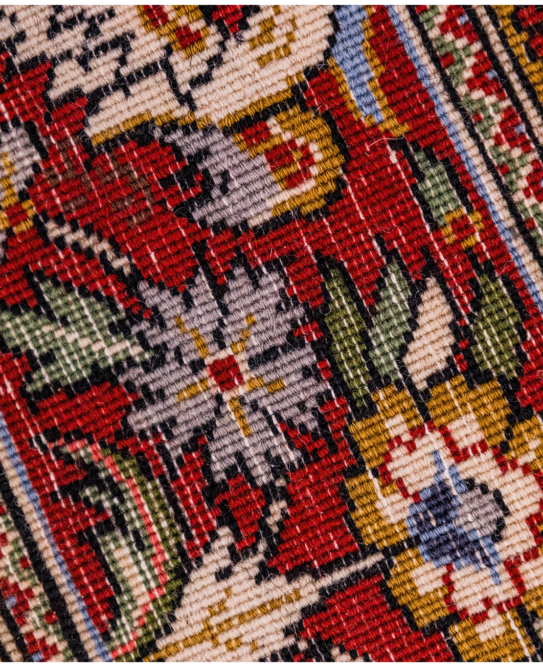 Iranian Isfahan handmade wool rug - Image 6