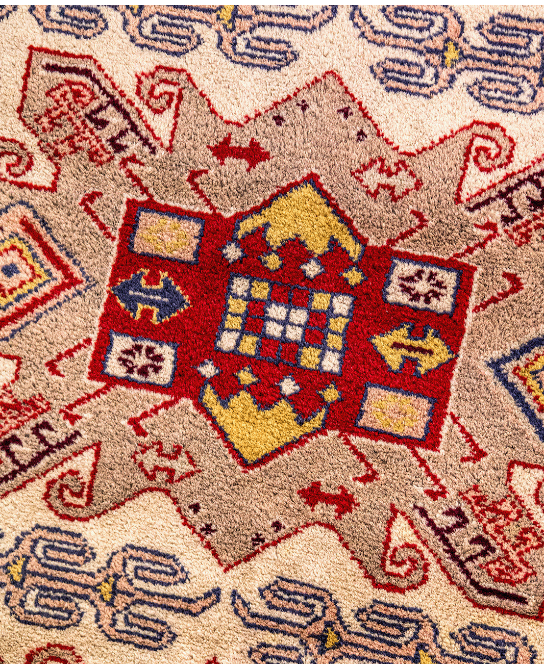 Caucasian Azerbaijani hand-knotted wool rug - Image 3