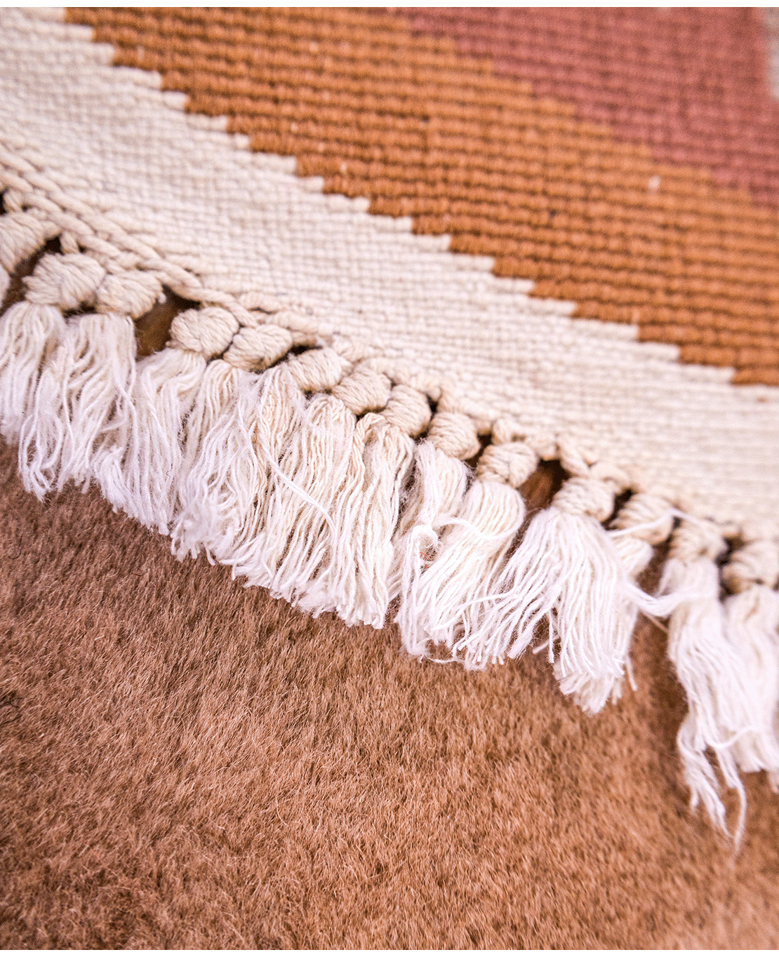 Chinese hand-knotted round wool rug - Image 4
