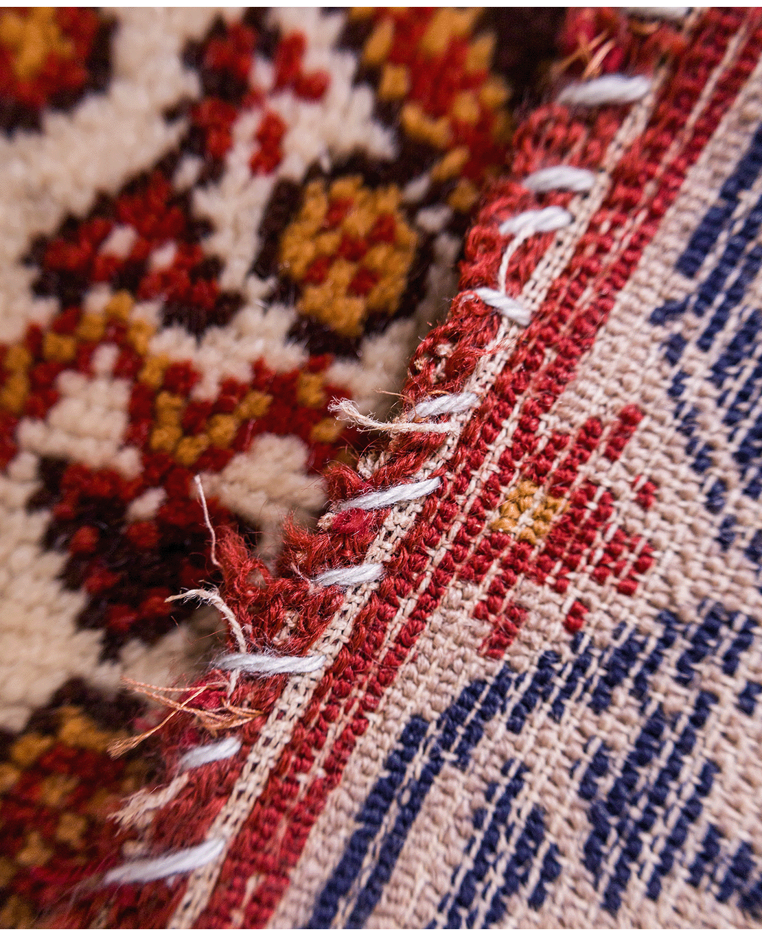 Hungarian Kongre hand-knotted wool rug - Image 4
