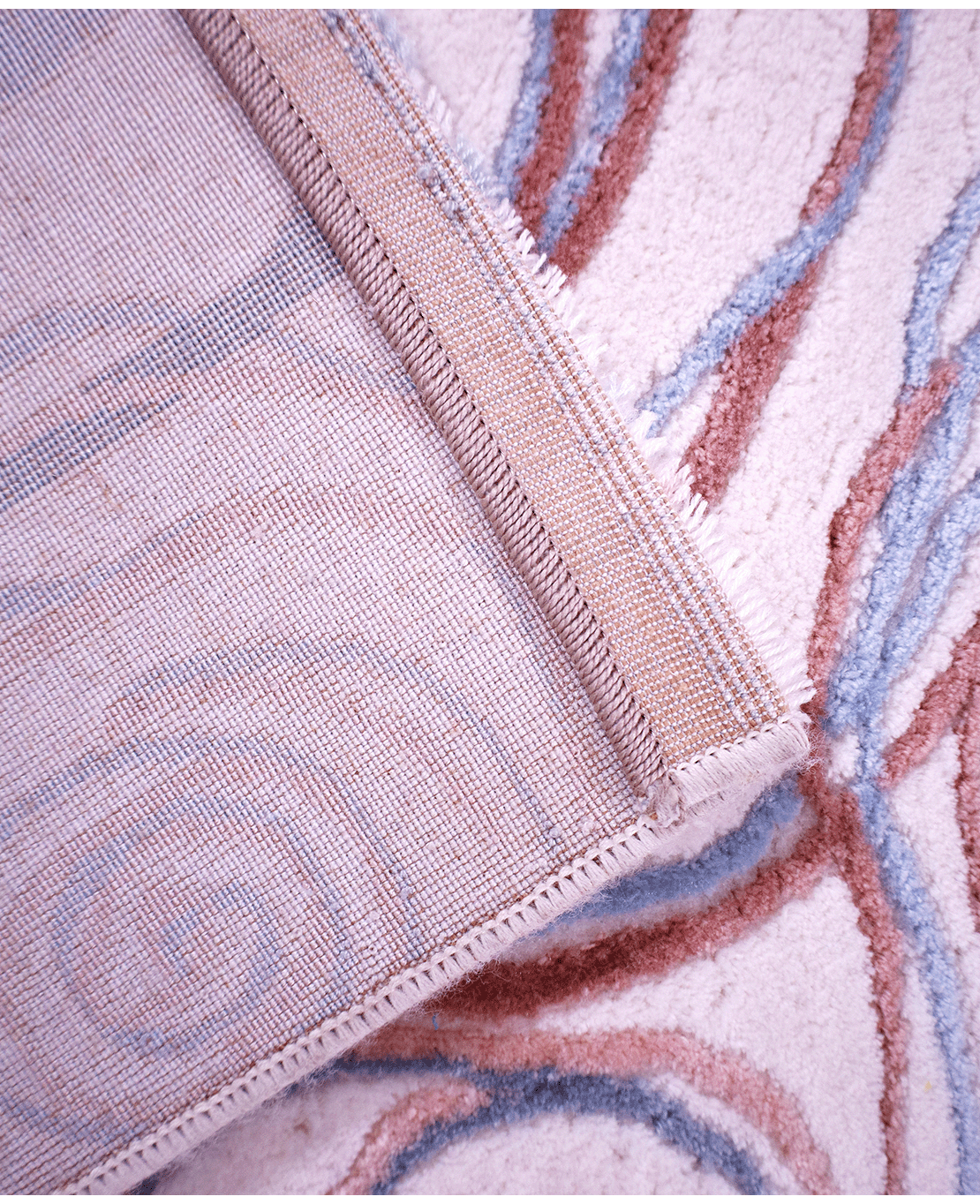 Modern machine-made rug - Image 4