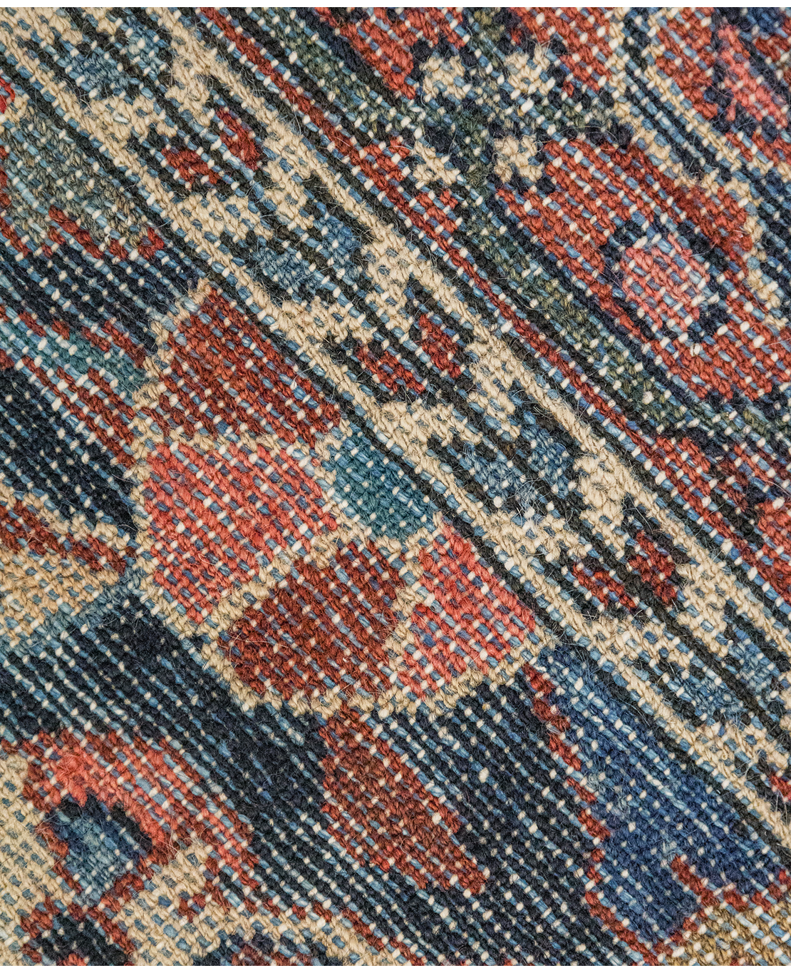 Iranian Bakhtiari handmade wool rug - Image 6