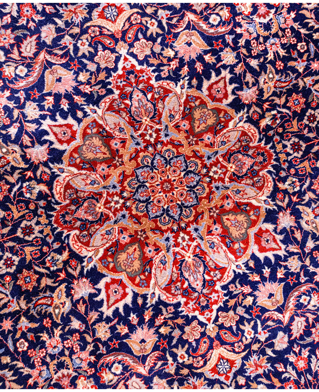 Iranian Isfahan handmade wool rug - Image 3