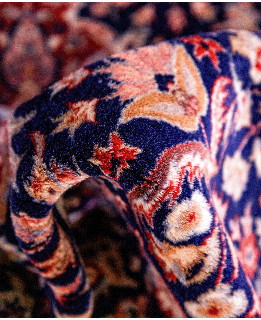 Iranian Isfahan handmade wool rug - Image 5