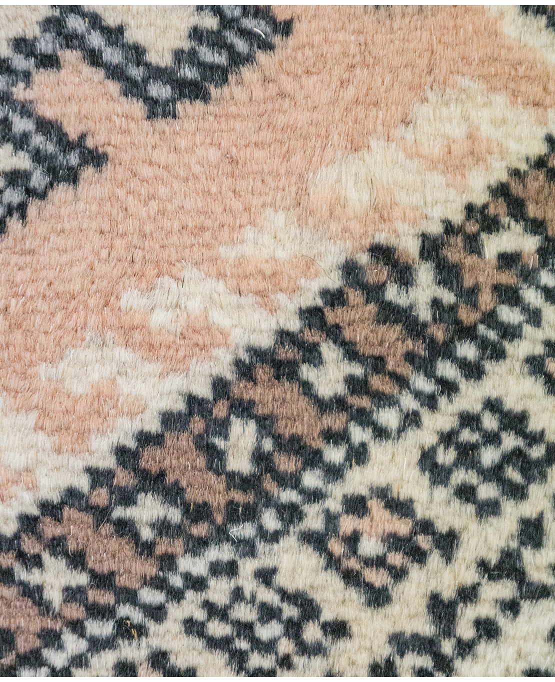 Pakistani Yomud handmade wool rug - Image 4