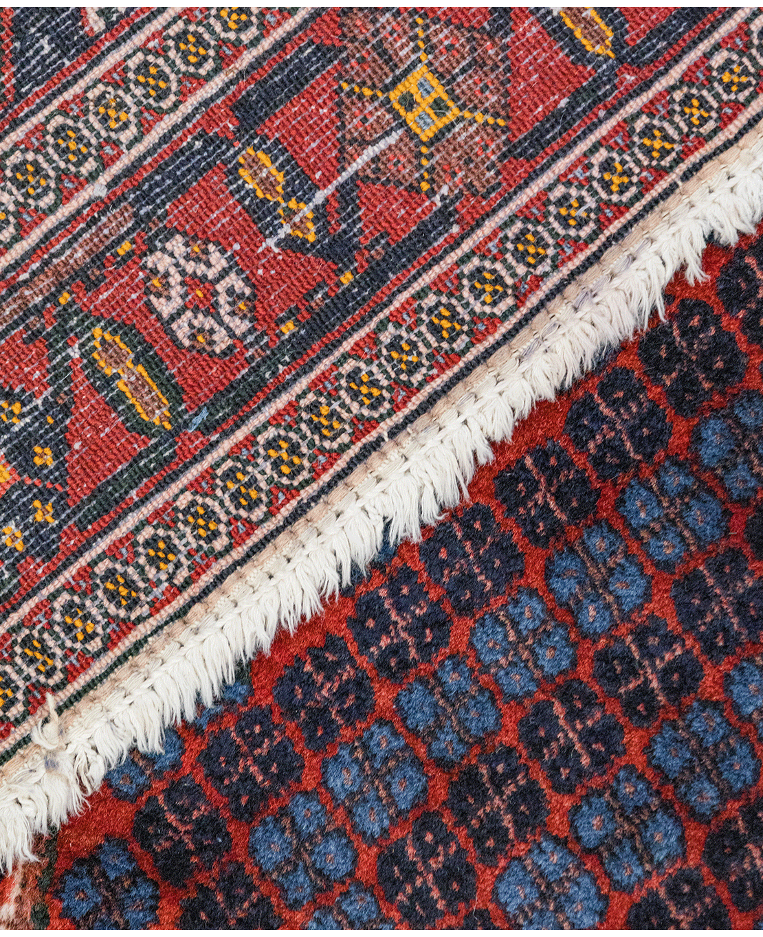 Iranian mahi-pattern handmade wool rug - Image 4