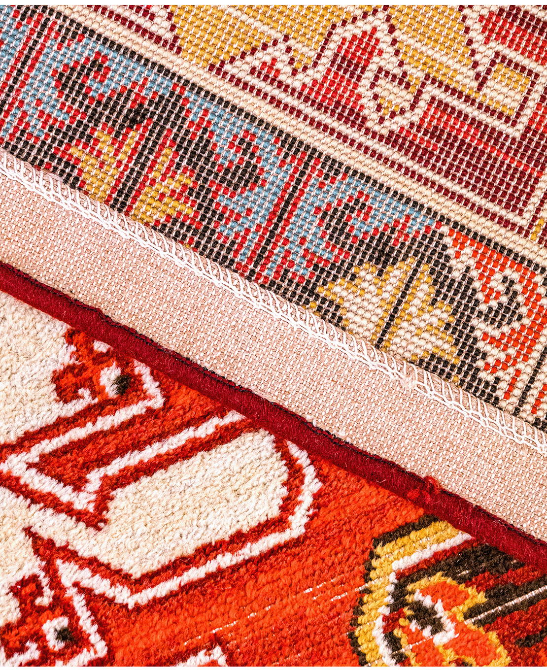 Classic machine-made wool rug - Image 4