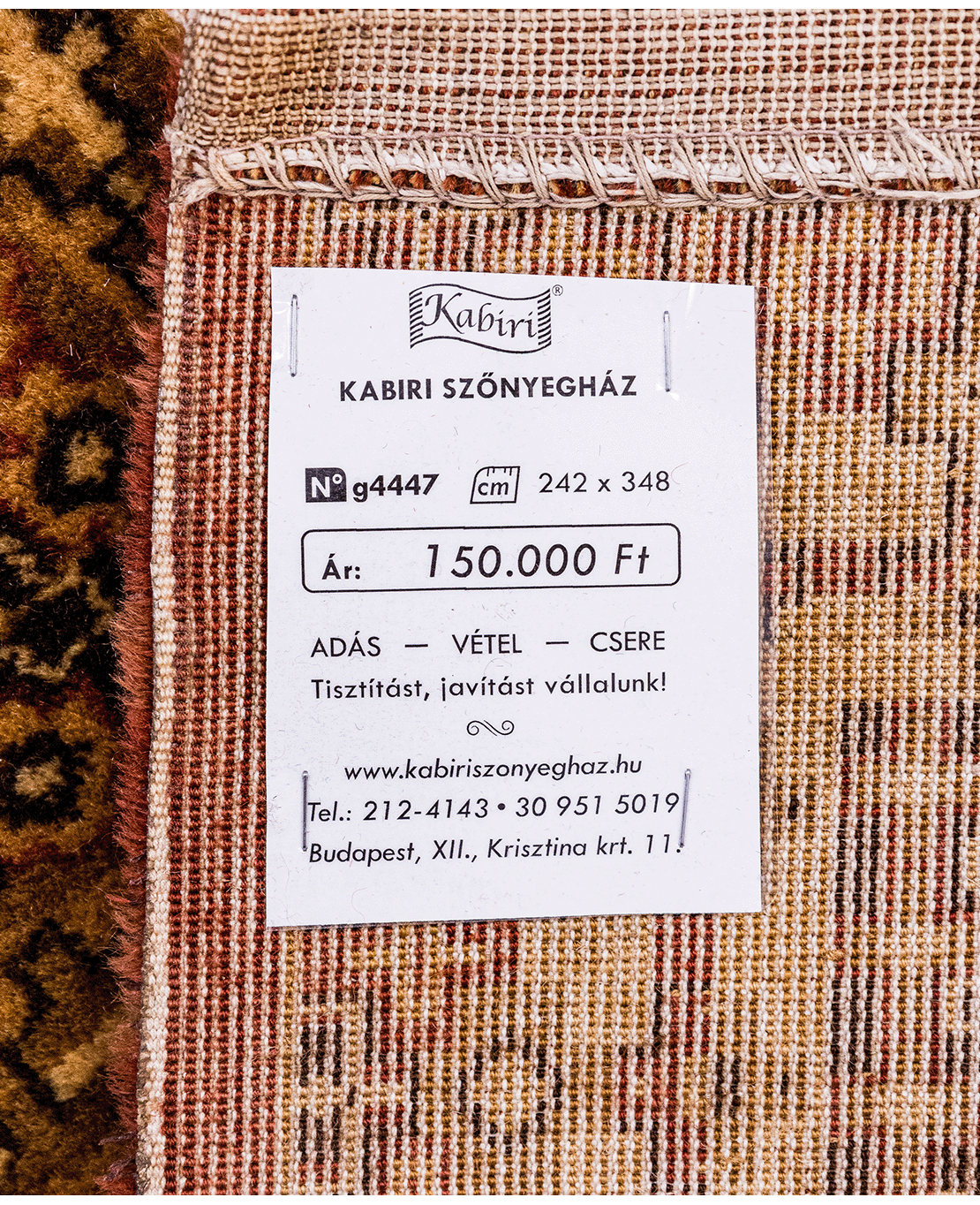 Classic machine-made wool rug - Image 6