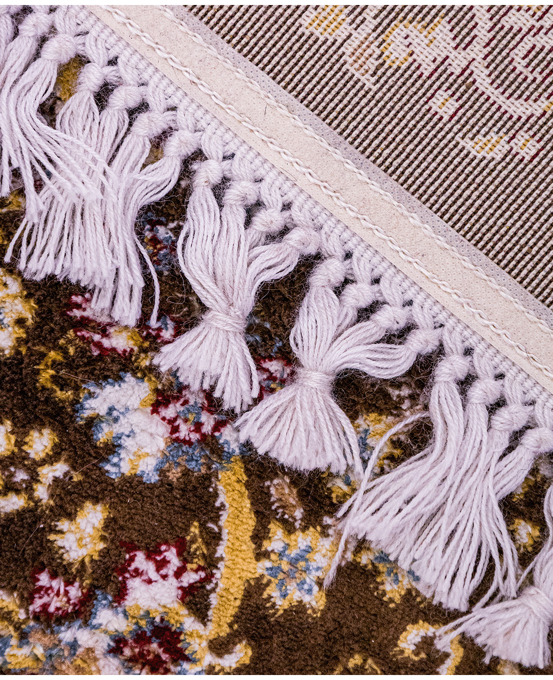 Machine-made rayon rug - Image 4