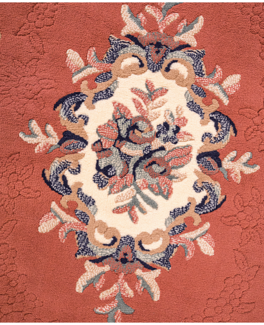Classic machine-made rug - Image 3