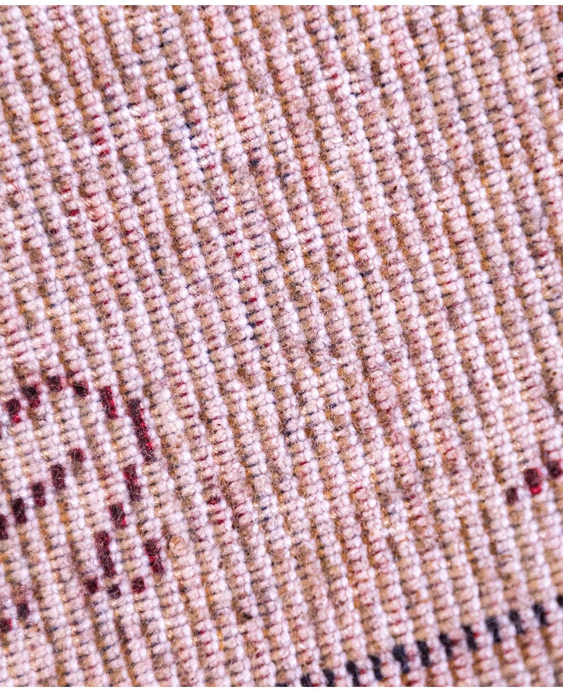 Machine-made cotton and silk rug - Image 5