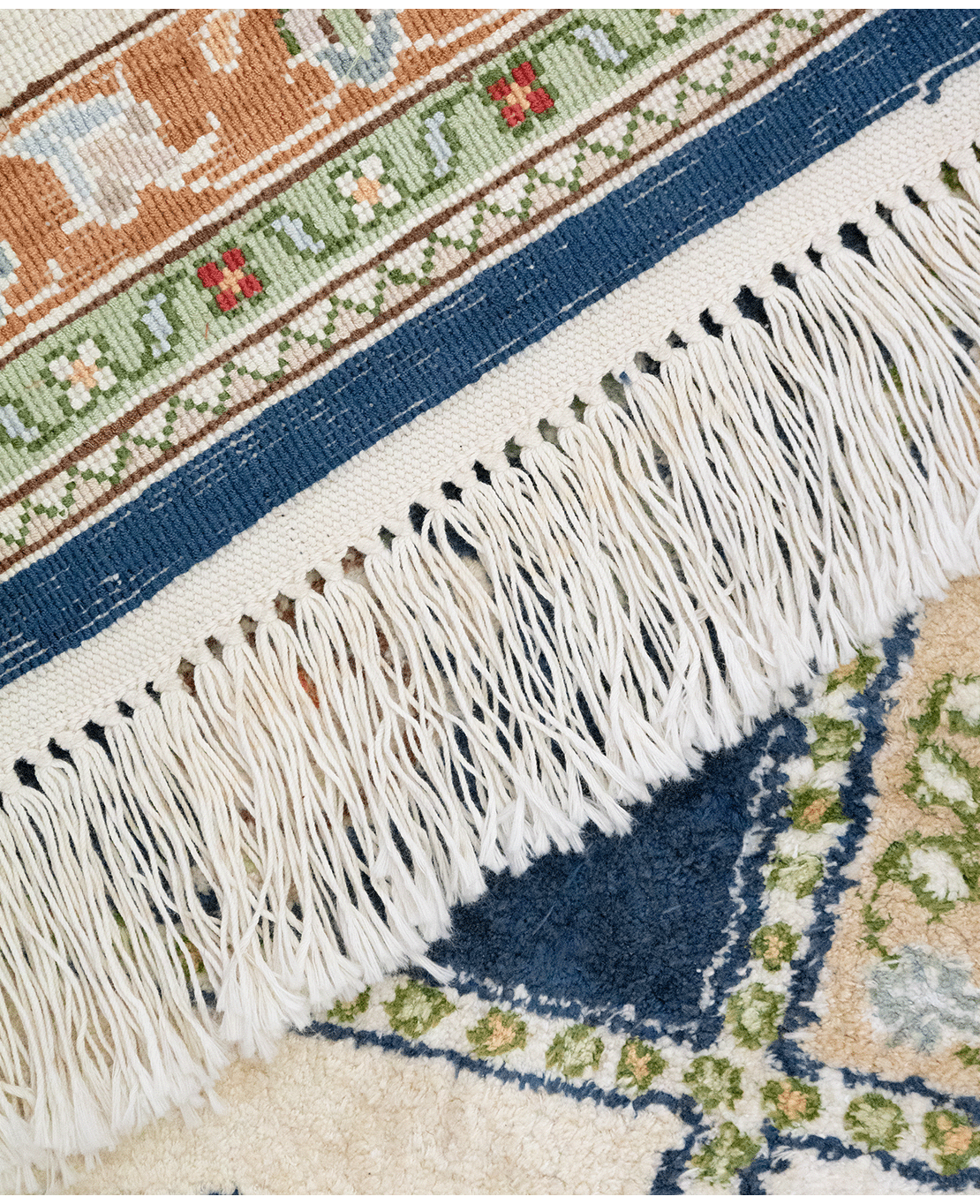 Indian Kashmiri handmade silk rug - Image 5
