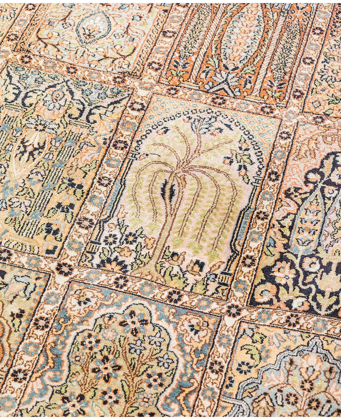 Indian Kashmiri handmade silk rug - Image 2