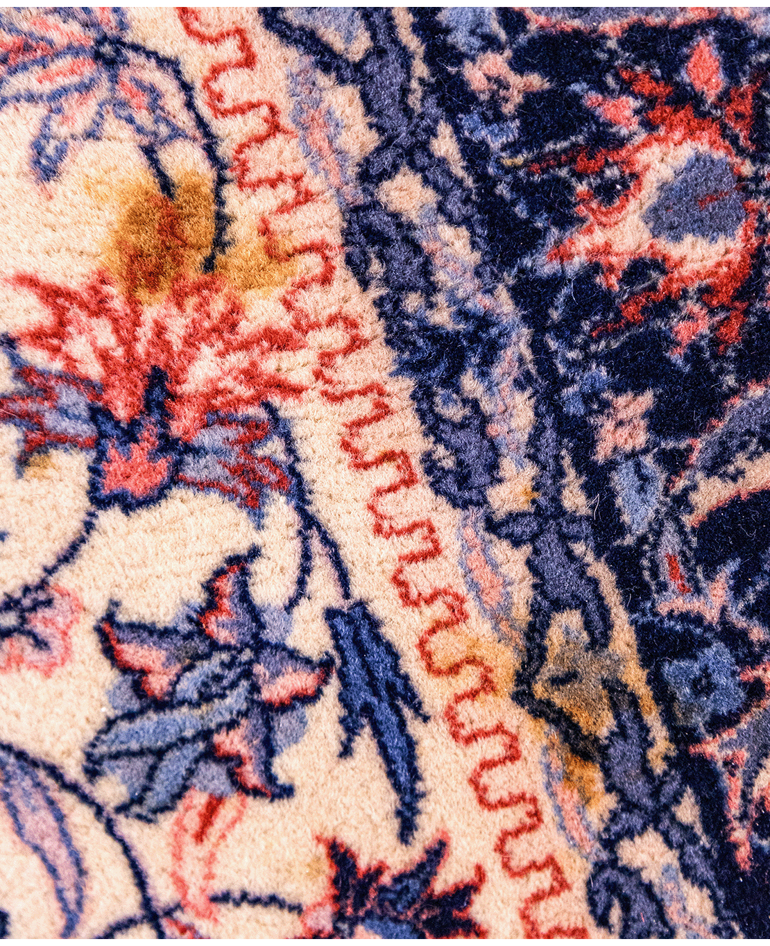 Iranian Isfahan handmade wool rug - Image 6