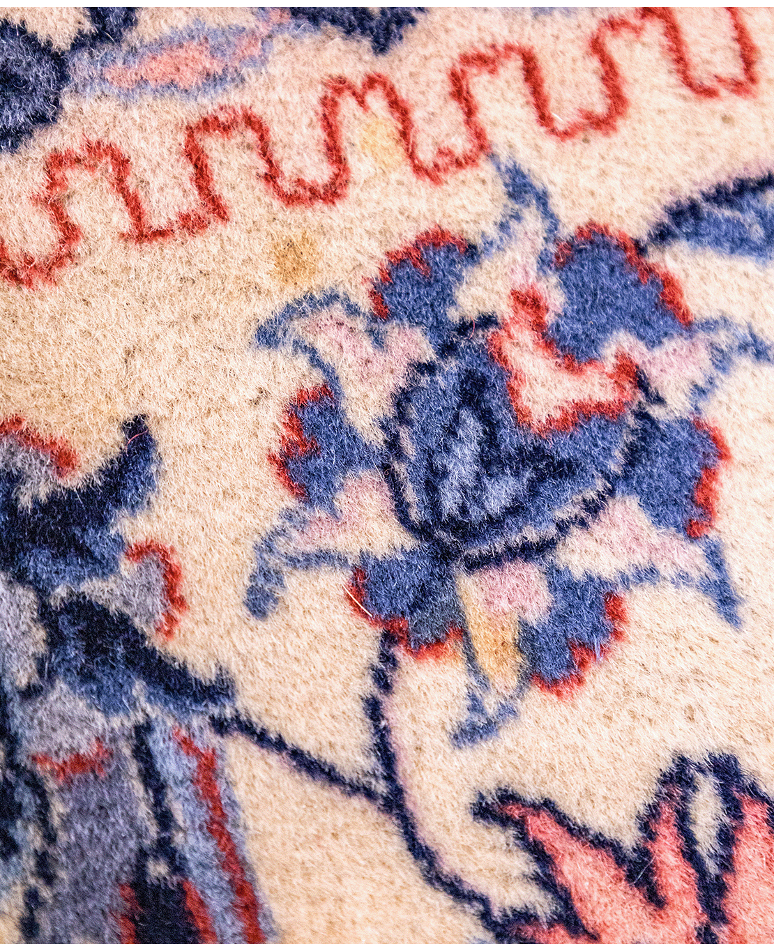 Iranian Isfahan handmade wool rug - Image 8
