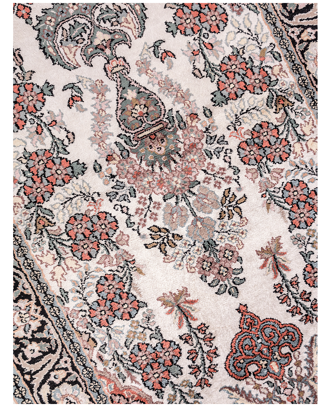 Indian Kashmiri handmade silk rug - Image 3