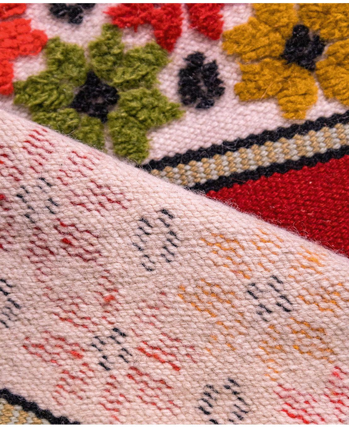 Handwoven wool kilim from Békéscsaba - Image 2