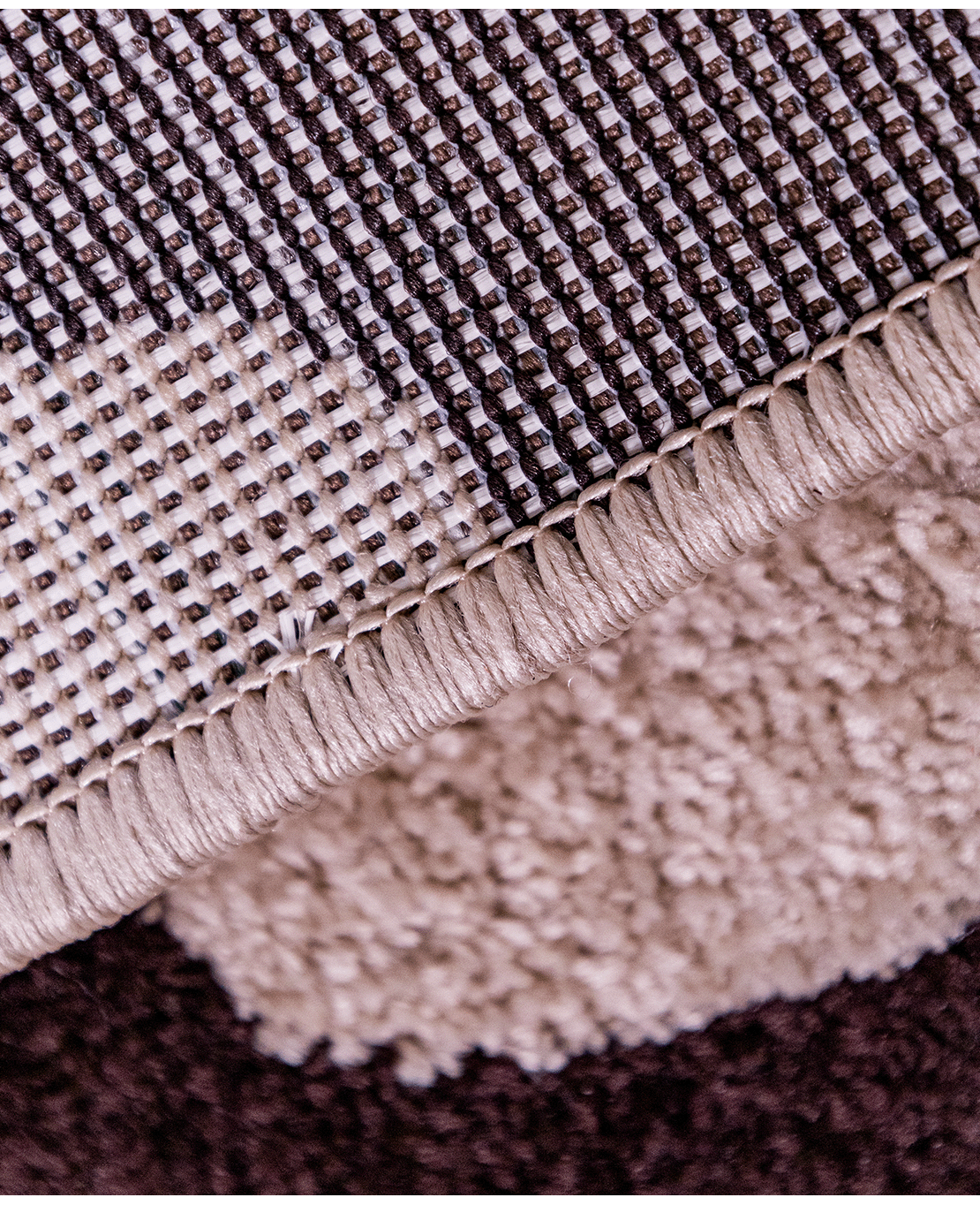 Modern machine-made rug - Image 4